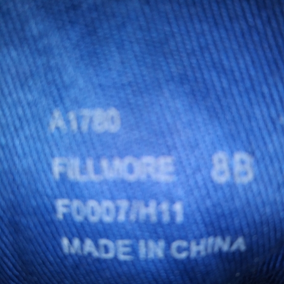 A gorgeous and low top women's Coach low top - Picture 3 of 3